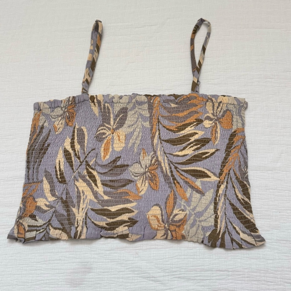 BILA 77 crop floral top